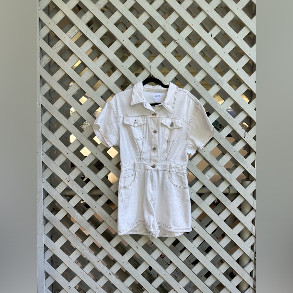 Lelis Denim Romper - Picture 2 of 5